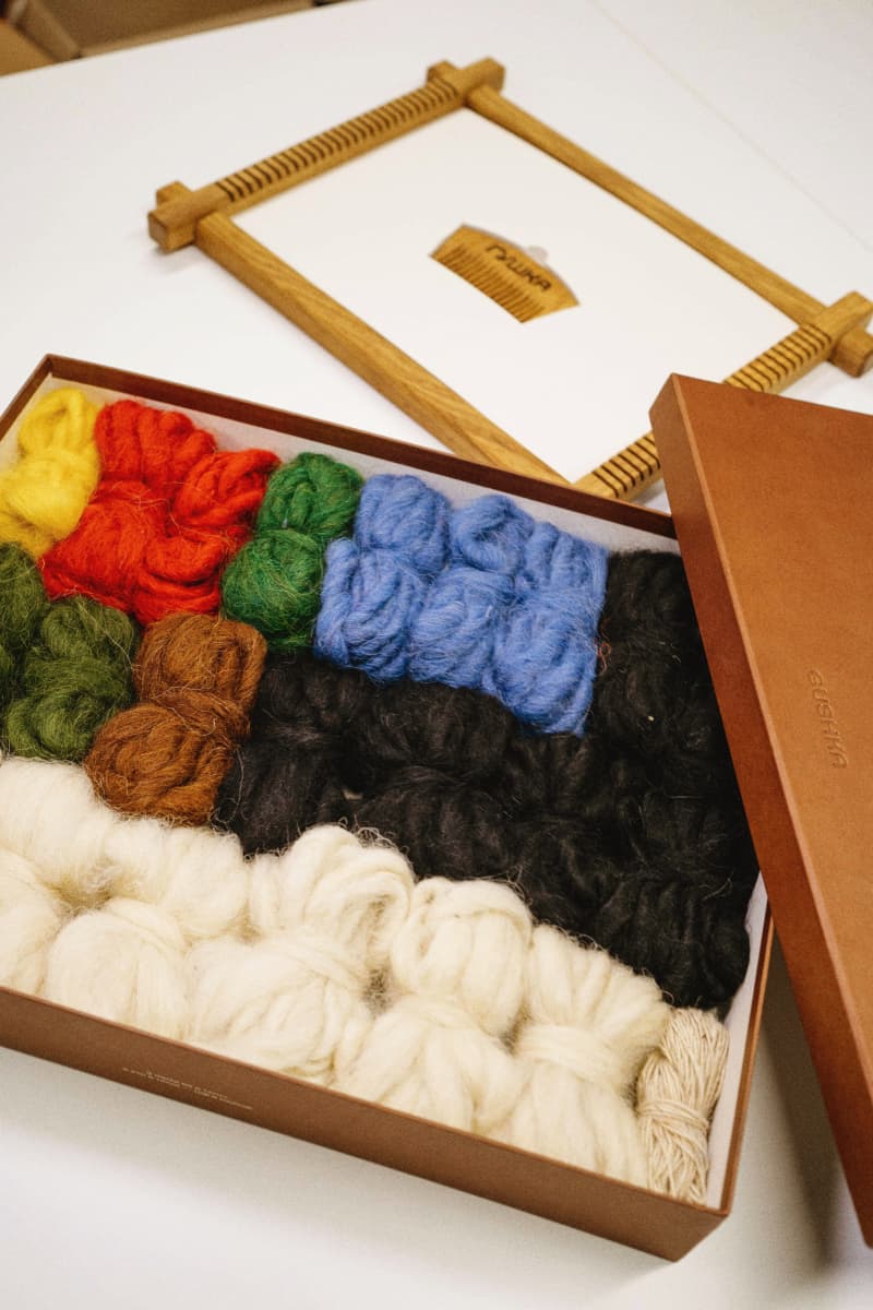 Weaving kit